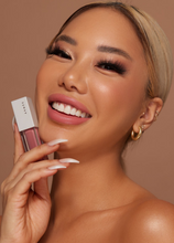 Load image into Gallery viewer, Matte Liquid Lipstick - Boadicea Blush